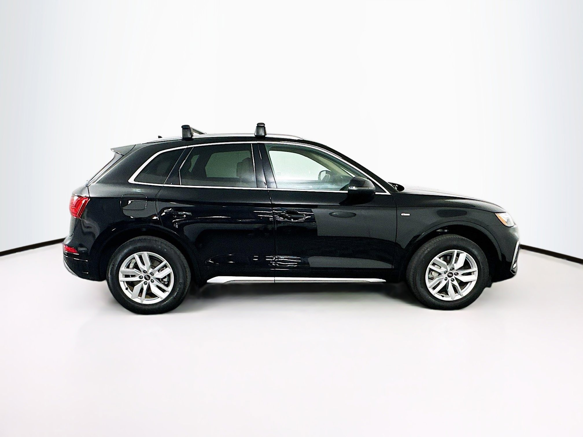 Used 2023 Audi Q5 2.0T Premium w/ Convenience Package AWD/4WD image 10