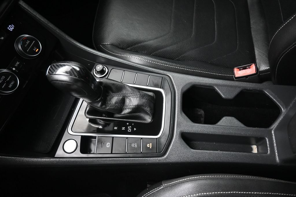 Used 2020 Volkswagen Jetta SEL Premium FWD image 24