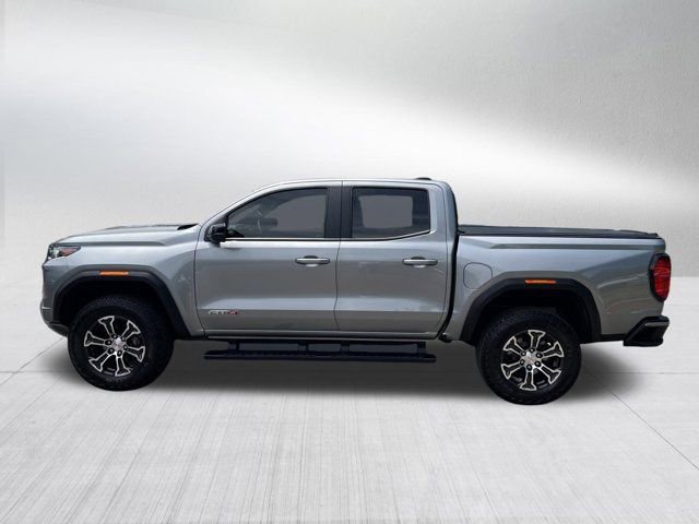 Used 2024 GMC Canyon AT4 w/ AT4 Premium Package AWD/4WD image 9
