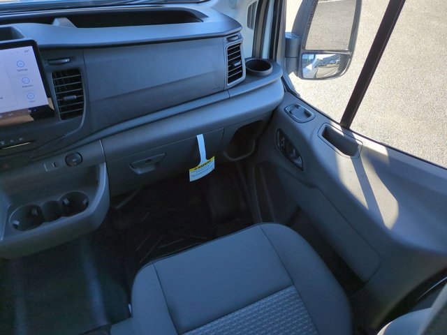 New 2026 Ford Transit 250 148 Medium Roof RWD image 16
