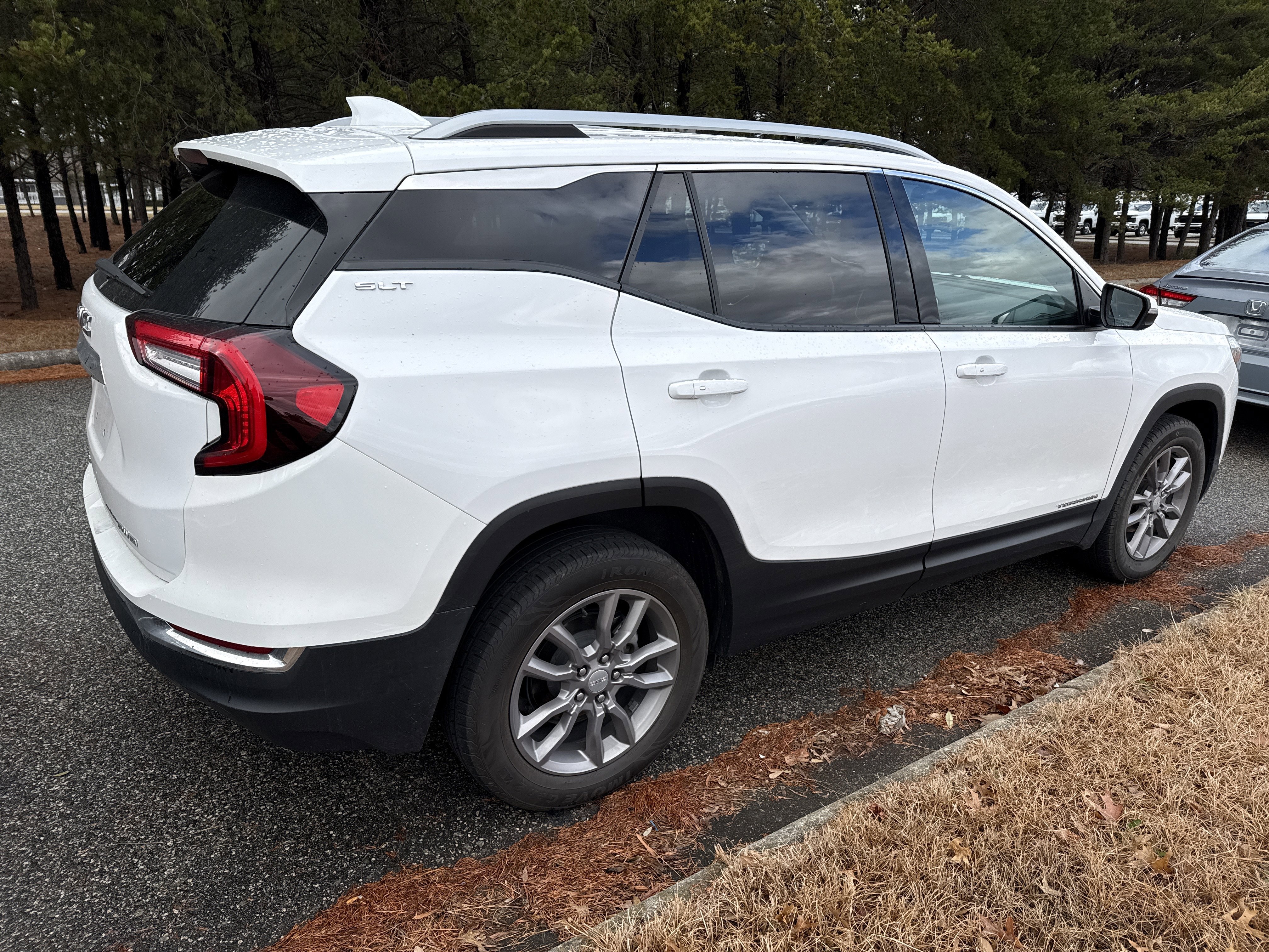 Certified 2023 GMC Terrain SLT image 10