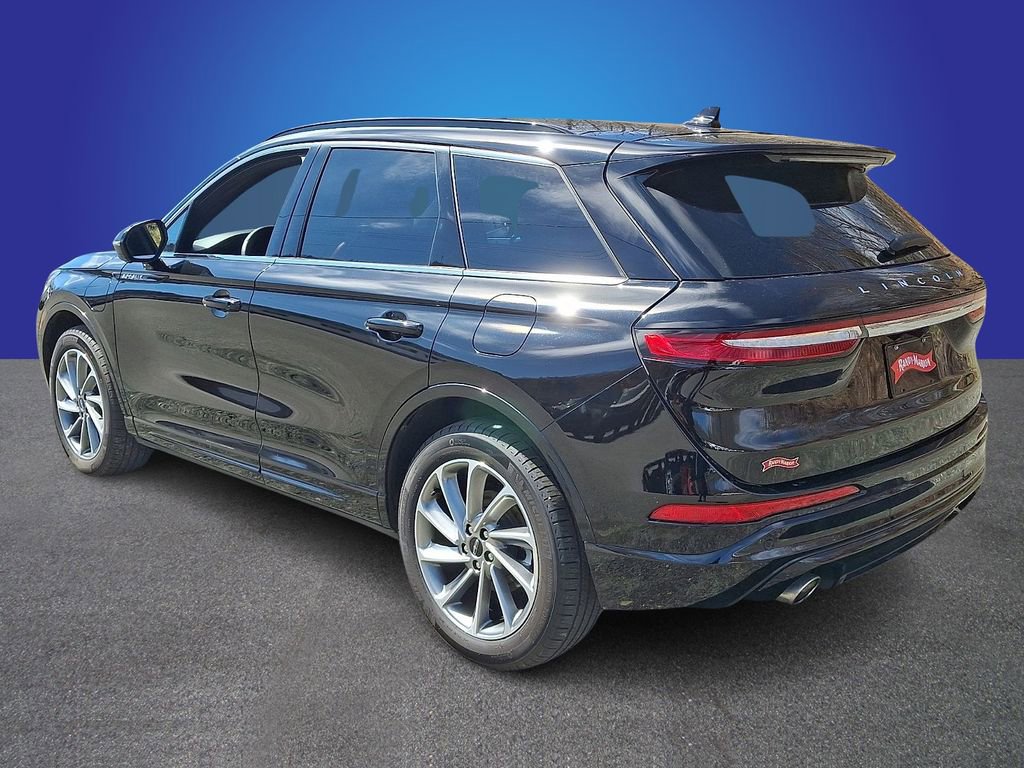 Used 2025 Lincoln Corsair Grand Touring w/ Equipment Group 301A image 6