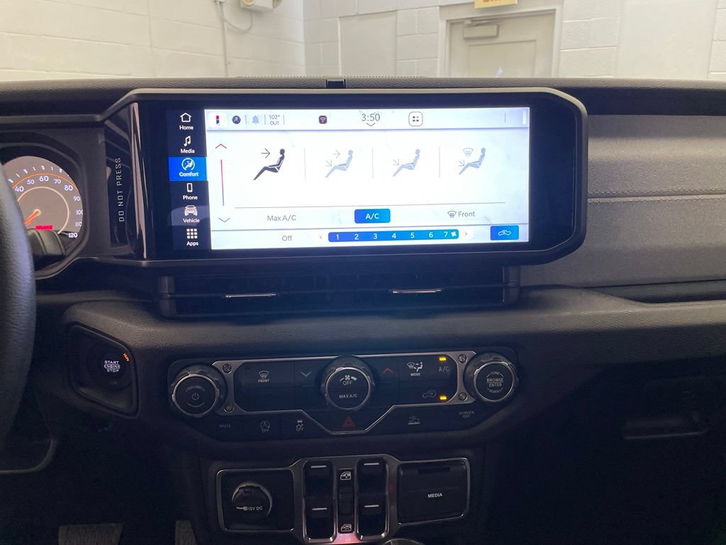 New 2026 Jeep Gladiator Sport AWD/4WD image 10
