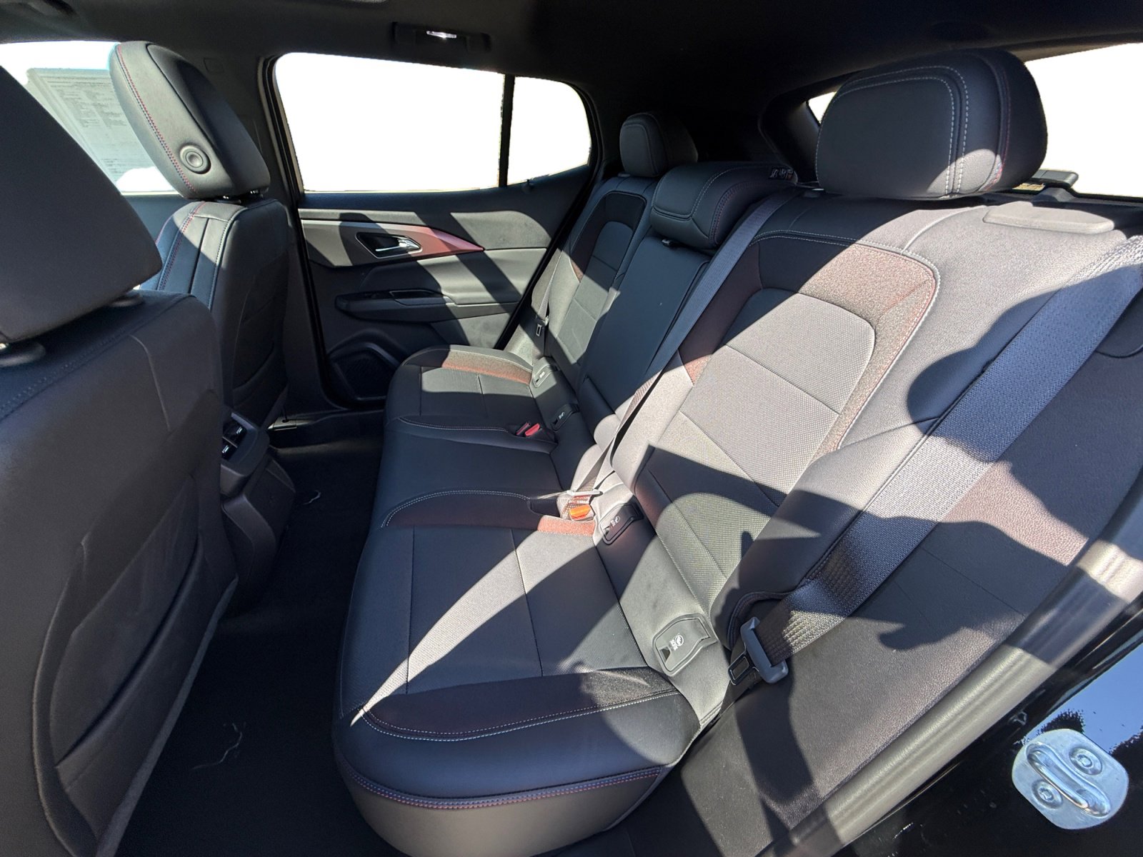 Used 2025 Chevrolet Equinox EV RS image 16