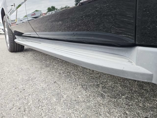 Used 2015 Chevrolet Suburban LT RWD image 21