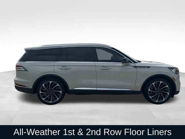 Used 2024 Lincoln Aviator Reserve w/ Equipment Group 201A image 12
