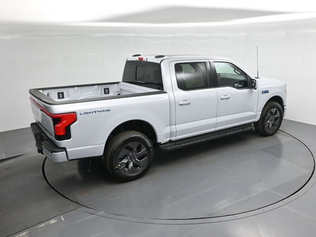 New 2025 Ford F150 Lightning Lariat image 40