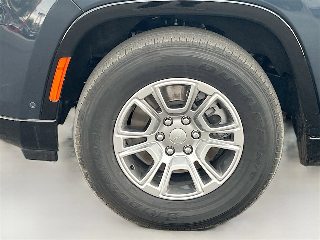 Used 2024 Jeep Wagoneer 4WD image 33