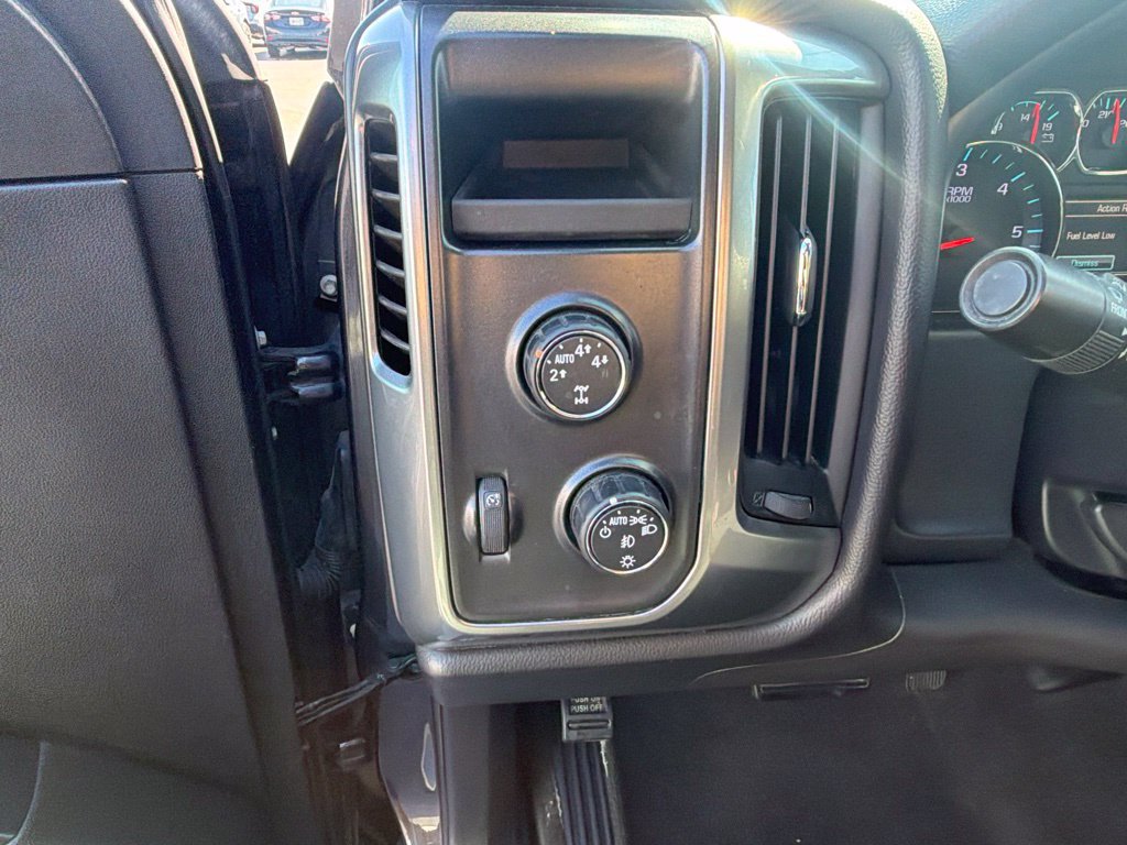 Used 2015 Chevrolet Silverado 1500 LT w/ All Star Edition AWD/4WD image 26