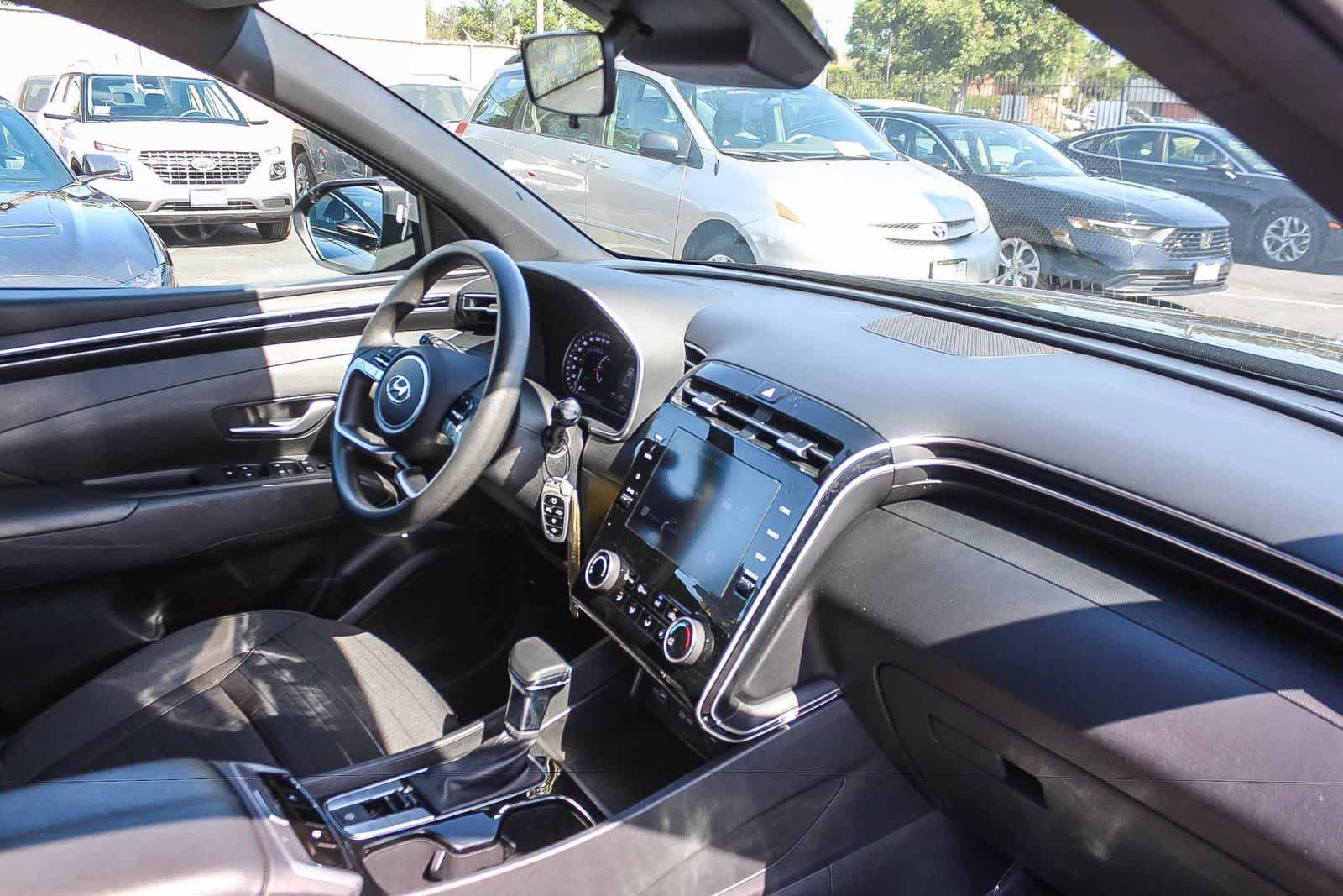 Certified 2023 Hyundai Santa Cruz SEL FWD image 18