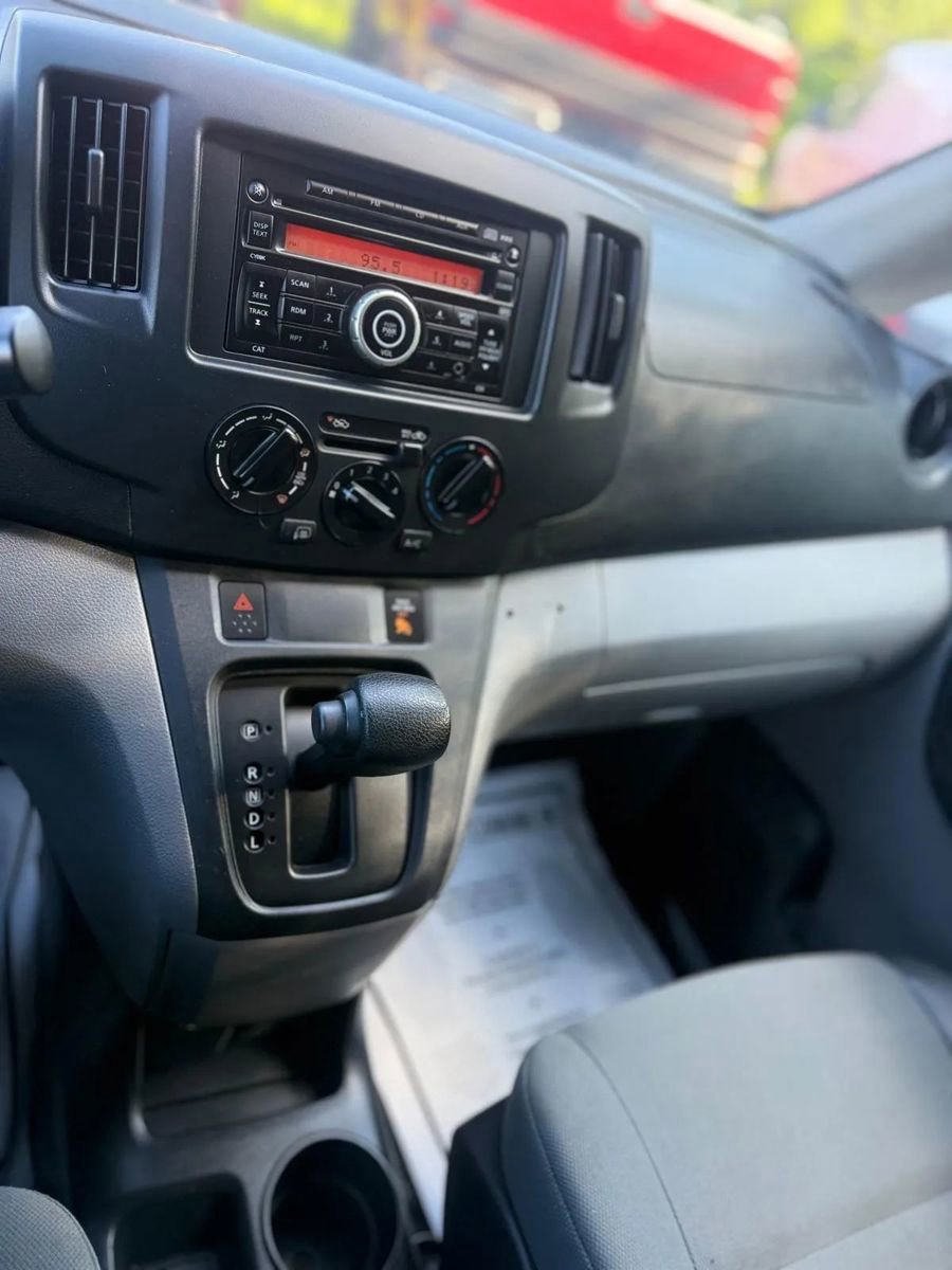 Used 2017 Nissan NV200 SV FWD image 16