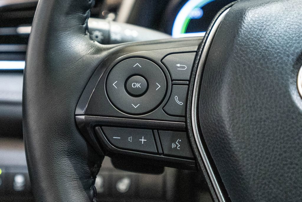 Used 2024 Toyota Camry SE w/ Cold Weather Package image 18