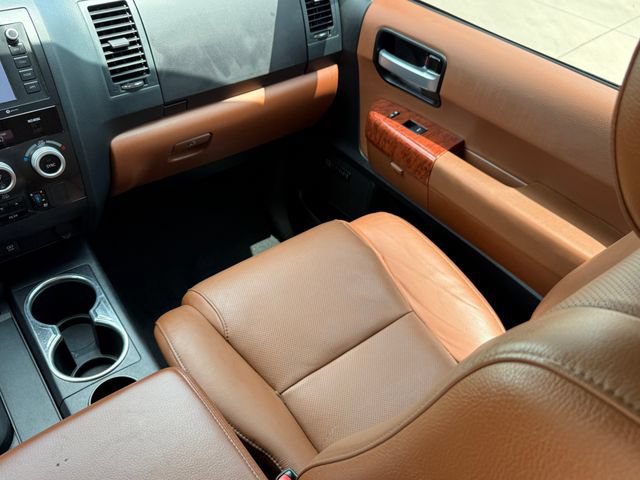 Used 2021 Toyota Sequoia Platinum AWD/4WD image 23