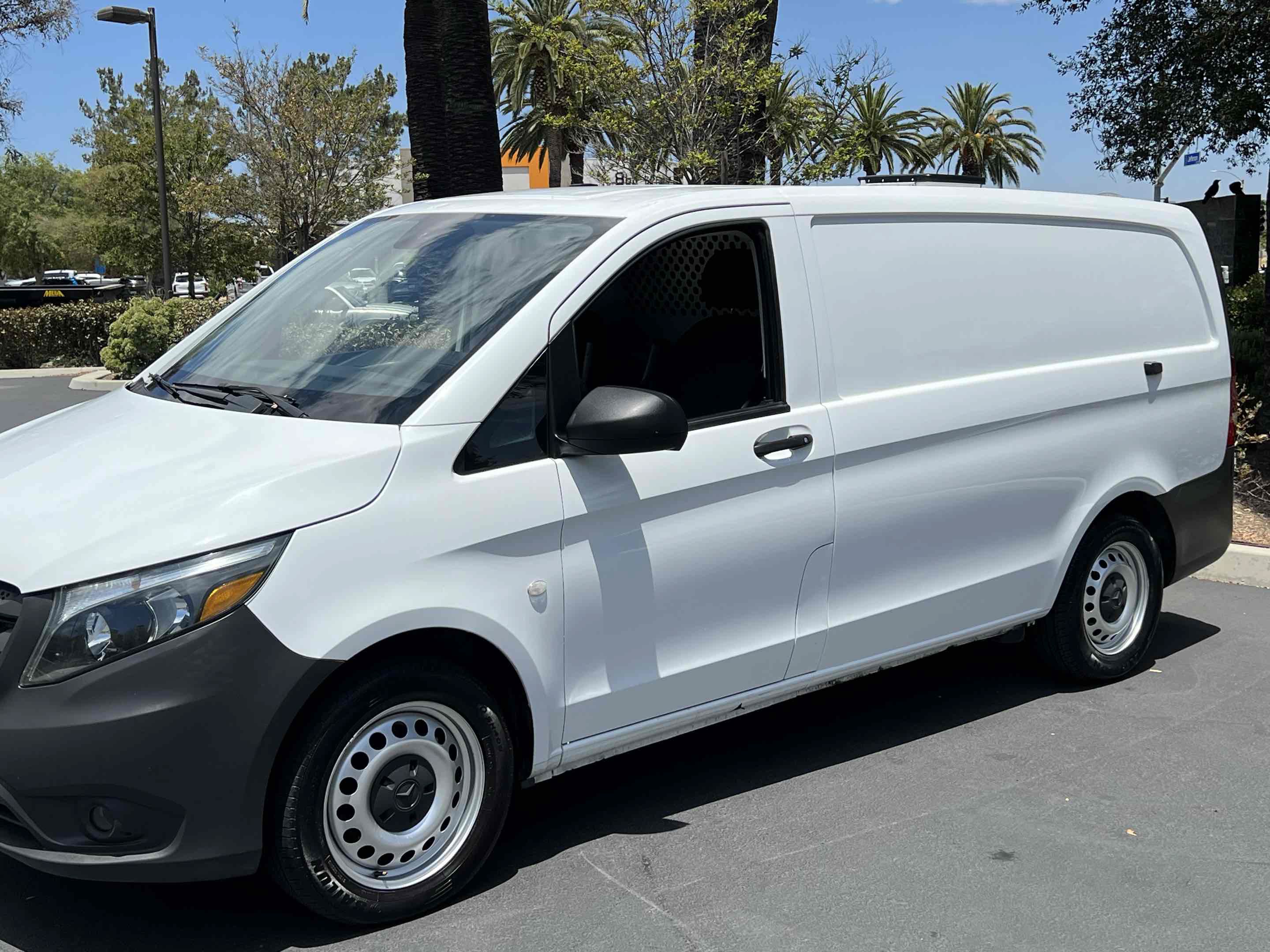 Used 2022 Mercedes-Benz Metris image 38