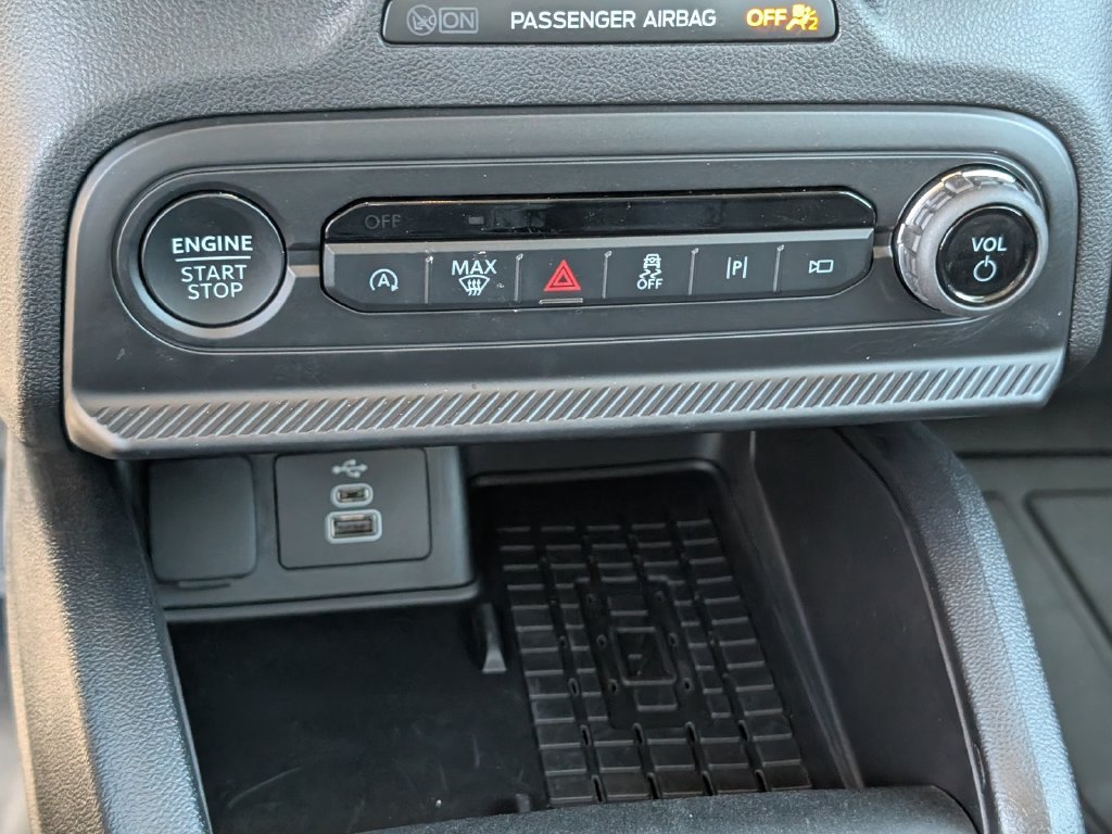 Used 2025 Ford Bronco Sport Outer Banks w/ Outer Banks Tech Package+ AWD/4WD image 27