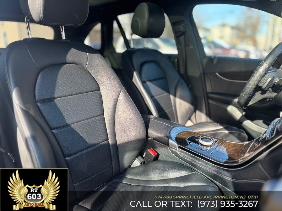 Used 2018 Mercedes-Benz GLC 300 4MATIC image 16
