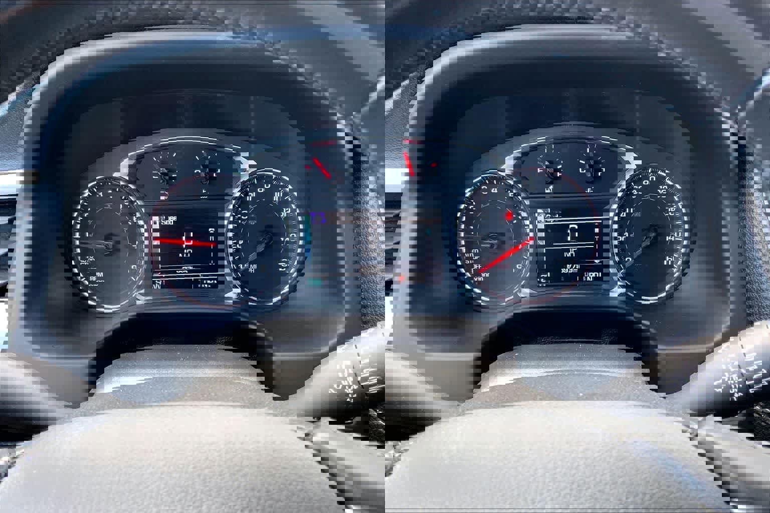 Used 2019 GMC Acadia SLT w/ Black Edition FWD image 18