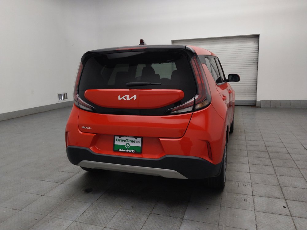 Used 2024 Kia Soul LX FWD image 9