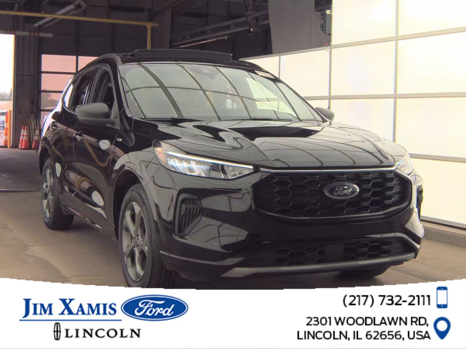 Used 2024 Ford Escape ST-Line w/ Tech Pack #1 AWD/4WD image 1