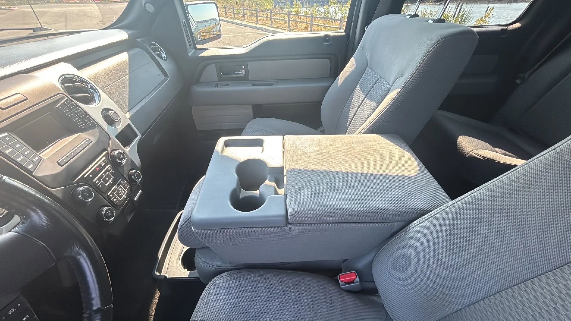 Used 2013 Ford F150 XLT w/ Luxury Equipment Group image 24