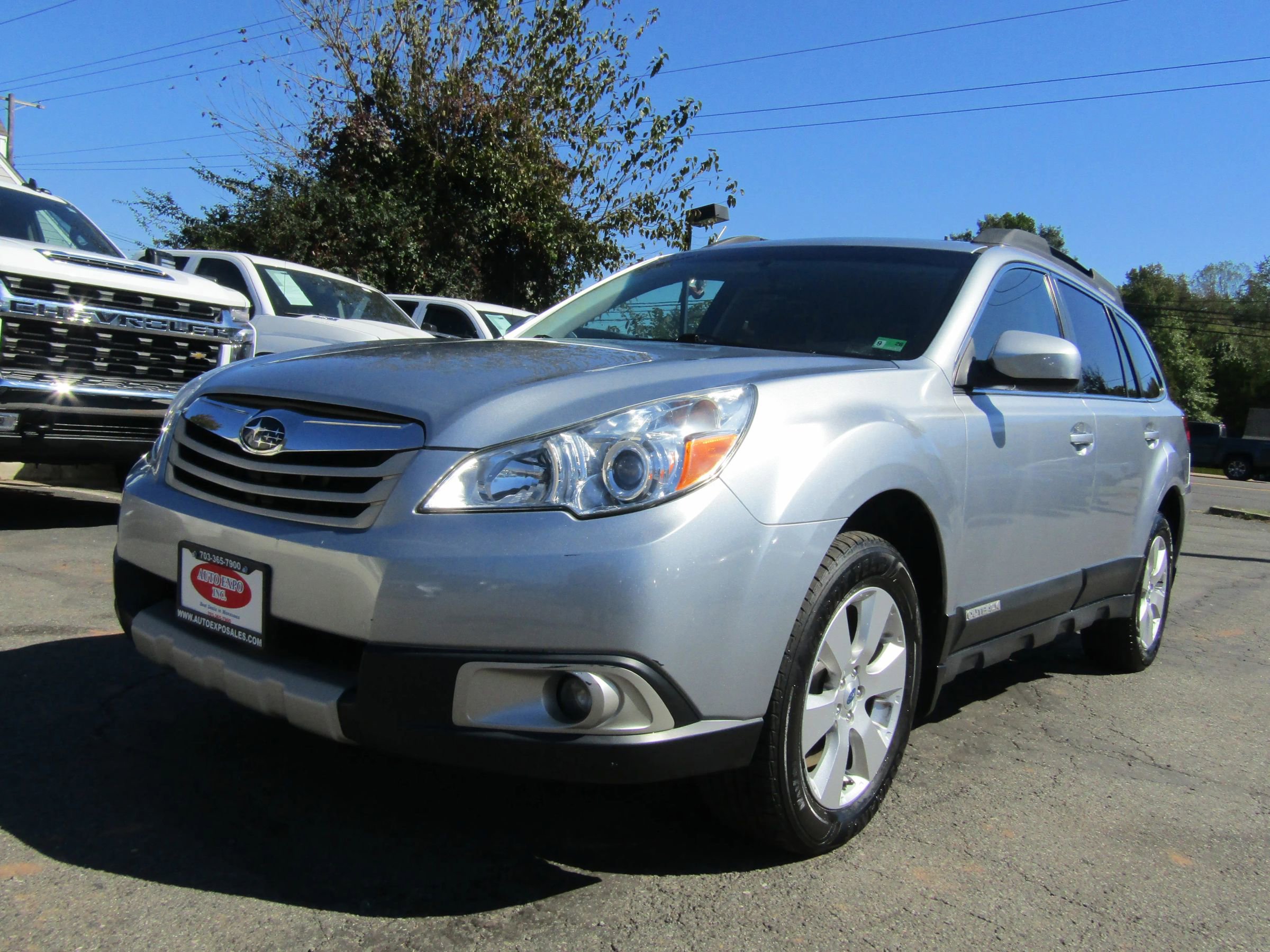 Used 2012 Subaru Outback 2.5i Limited AWD/4WD image 3