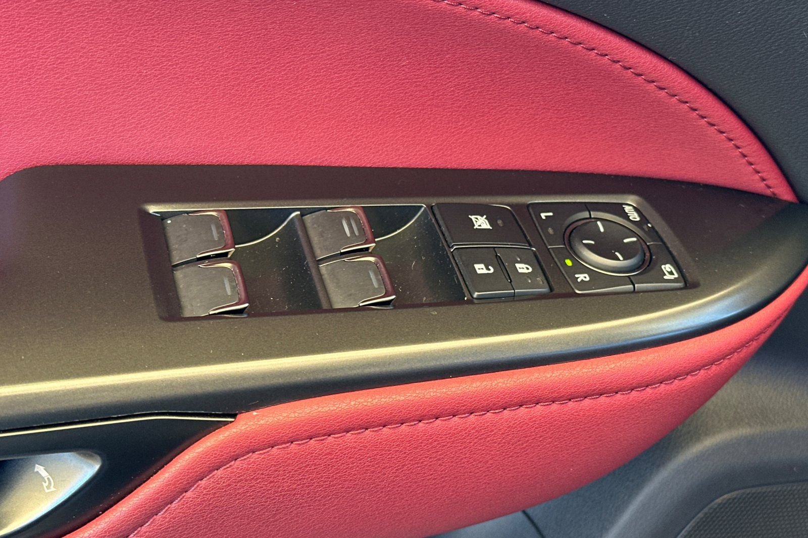 Used 2024 Lexus NX 350h AWD image 13