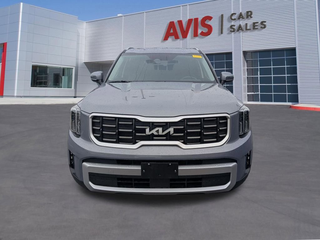 Used 2025 Kia Telluride S image 2