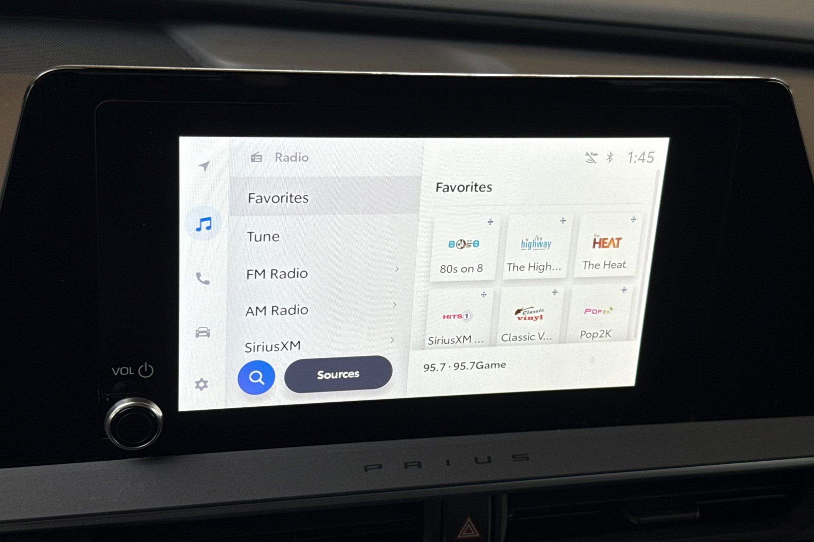 Used 2025 Toyota Prius LE image 20