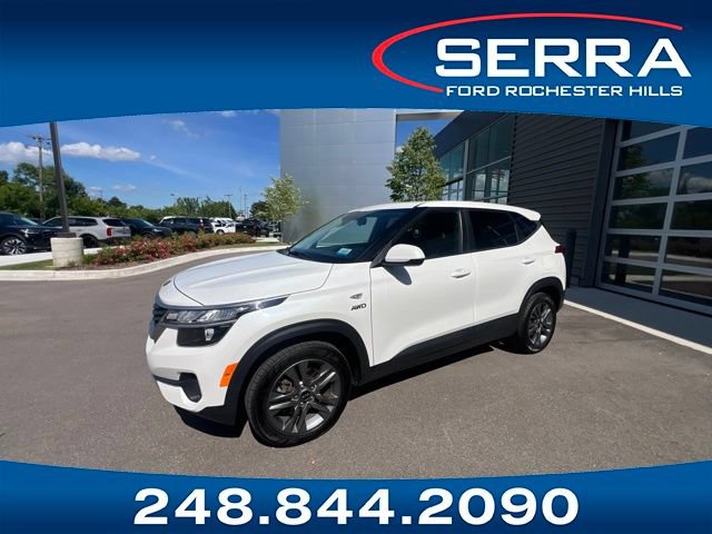 Used 2021 Kia Seltos LX AWD/4WD image 1