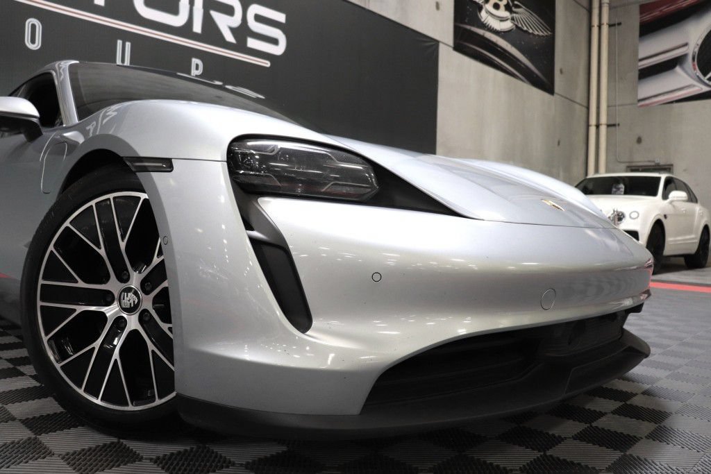 Used 2020 Porsche Taycan 4S AWD/4WD image 70