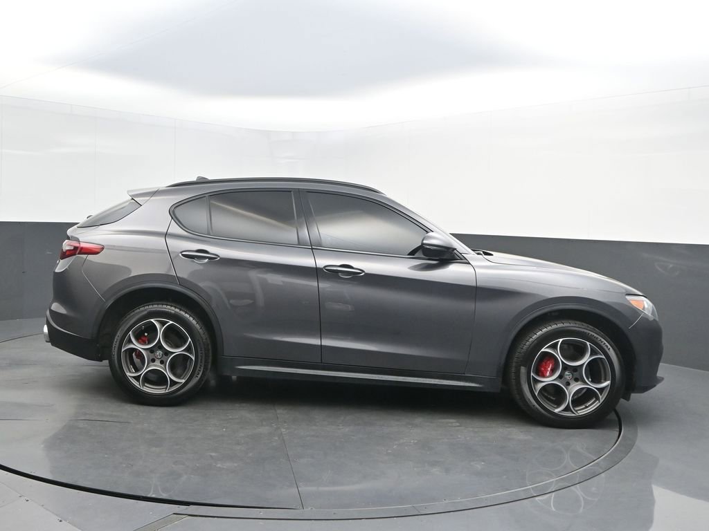 Used 2018 Alfa Romeo Stelvio Sport w/ Quick Order Package 22J Sport image 8