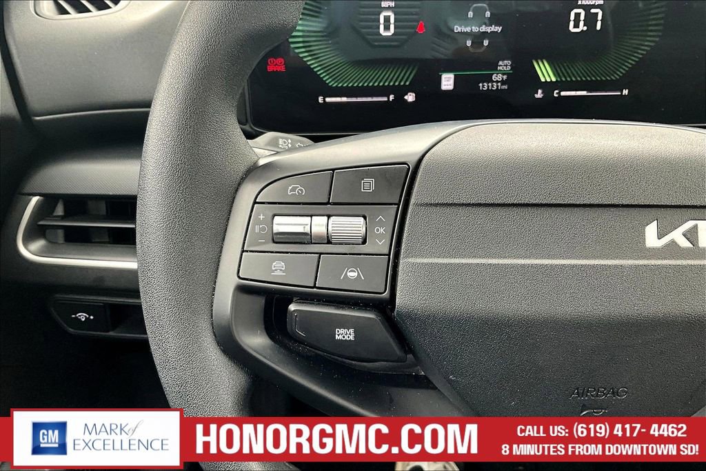 Used 2025 Kia K4 LXS image 11