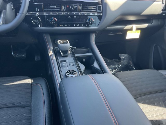 New 2026 Nissan Pathfinder Rock Creek AWD/4WD image 17
