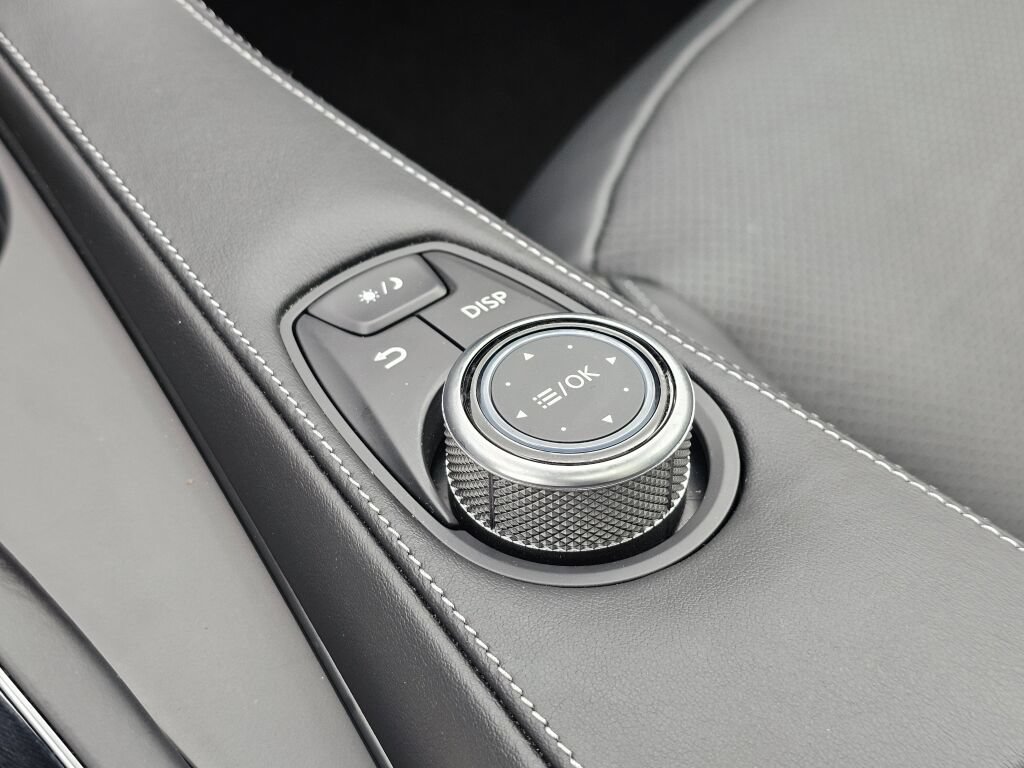 Used 2024 INFINITI QX50 Luxe AWD/4WD image 37