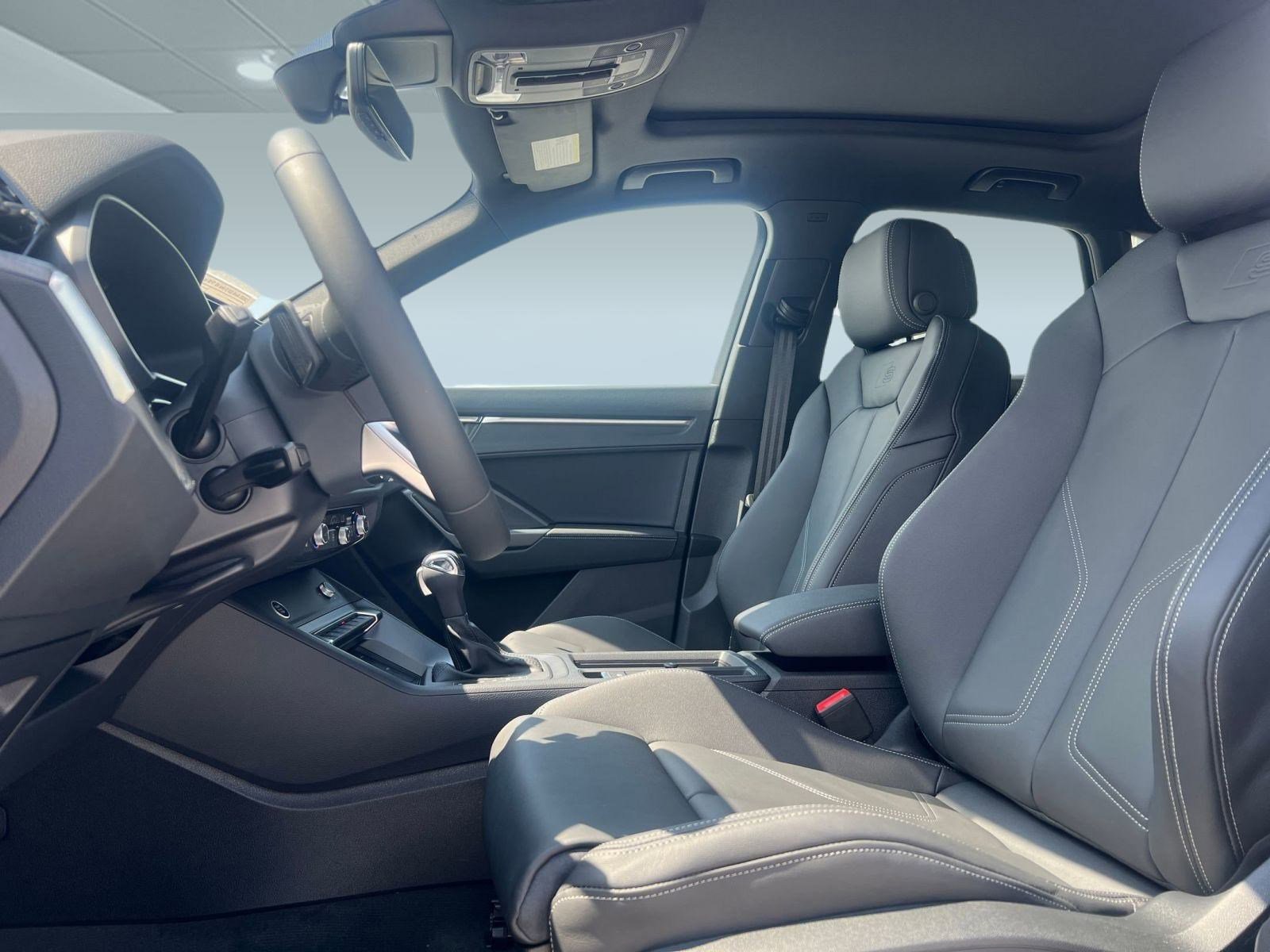 New 2025 Audi Q3 2.0T Premium image 5