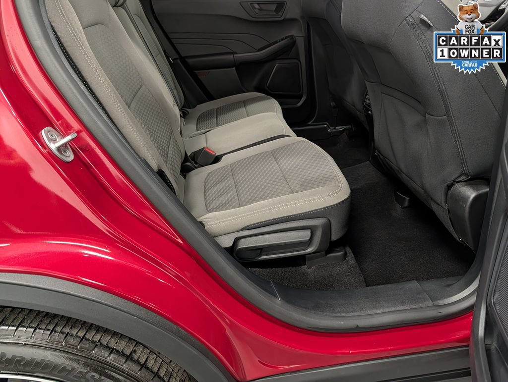 Used 2022 Ford Escape SE w/ SE Sport Appearance Package AWD/4WD image 30