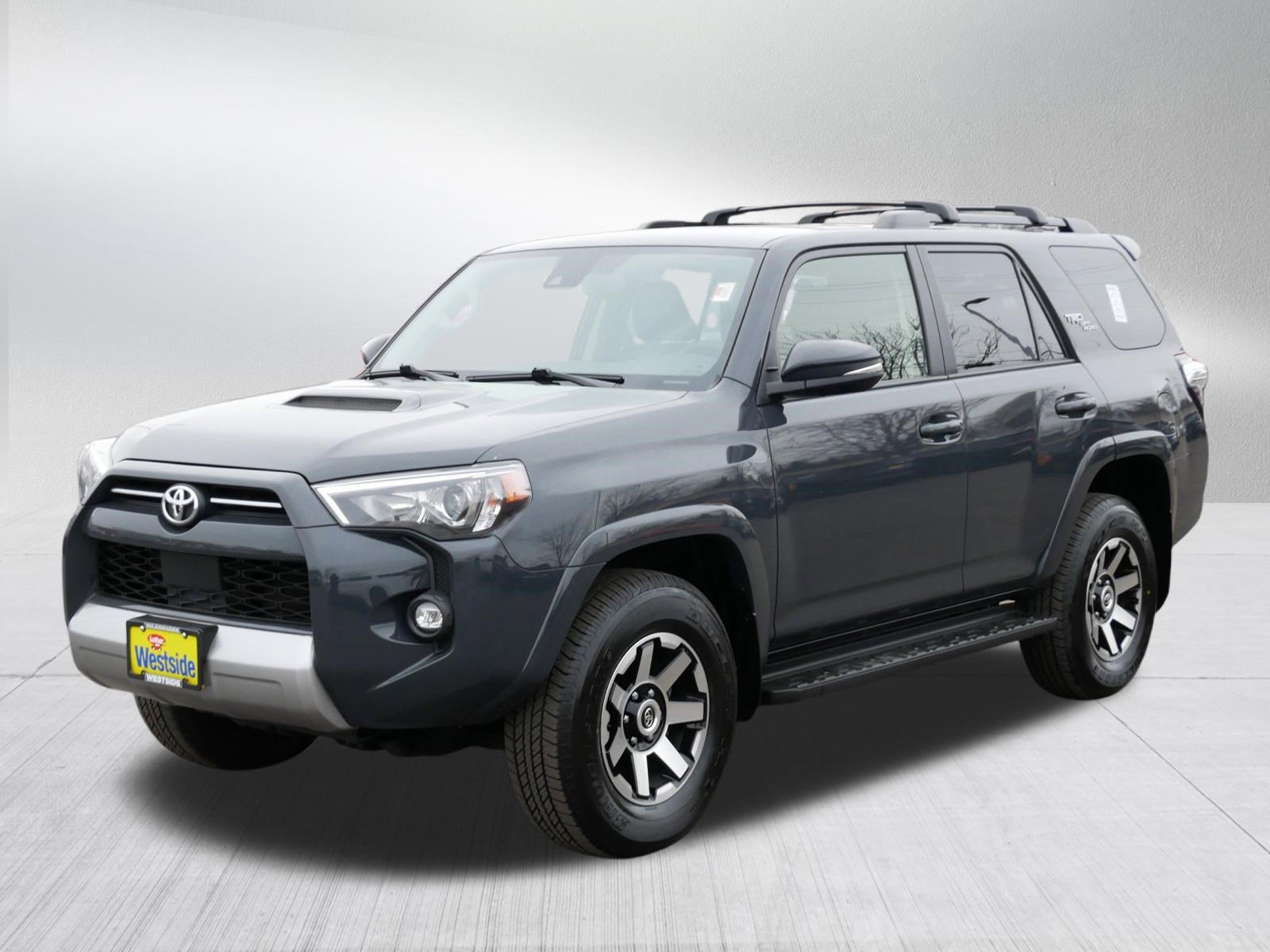 Used 2024 Toyota 4Runner TRD Off-Road Premium image 3