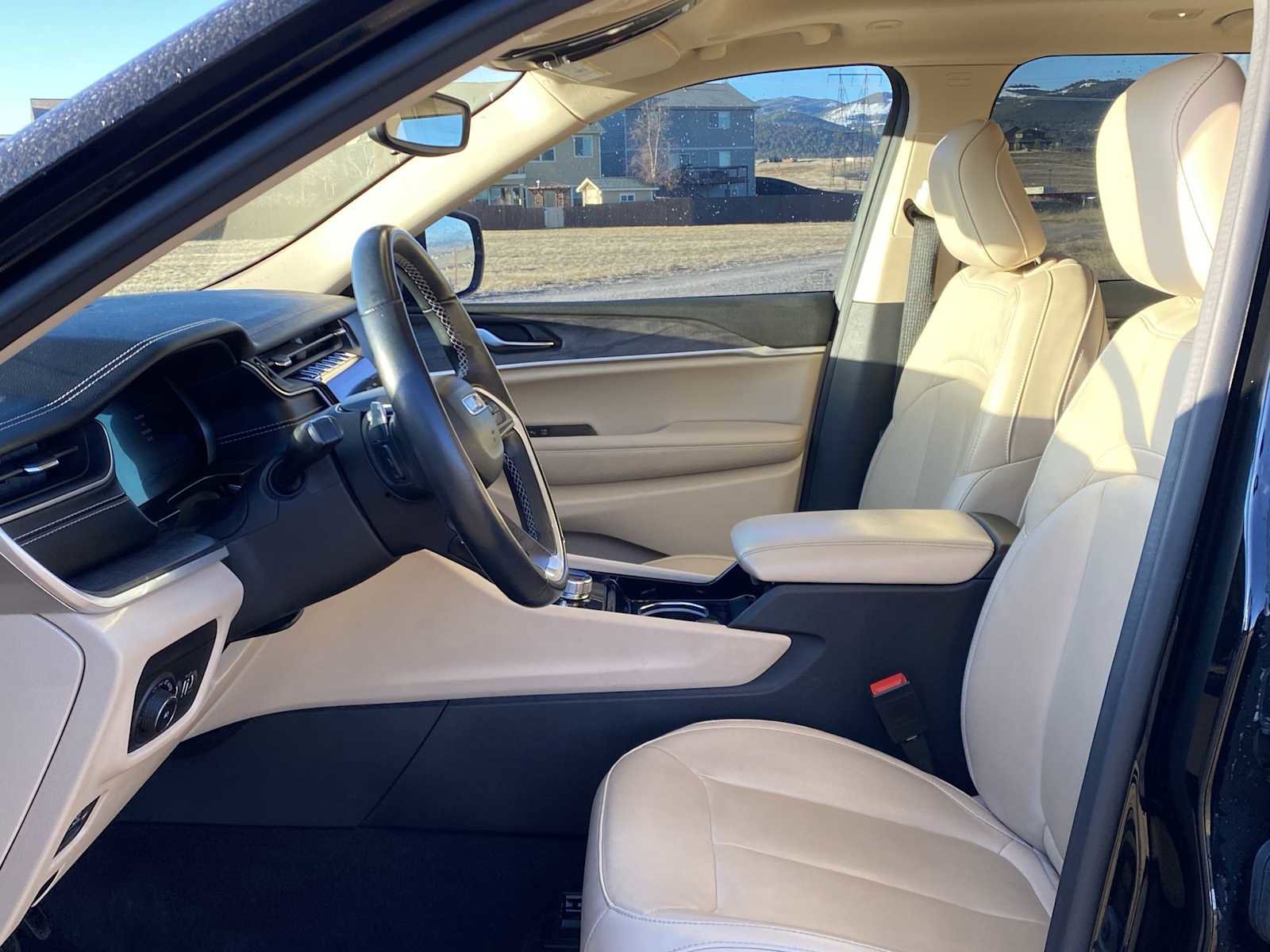 Certified 2022 Jeep Grand Cherokee Limited image 16