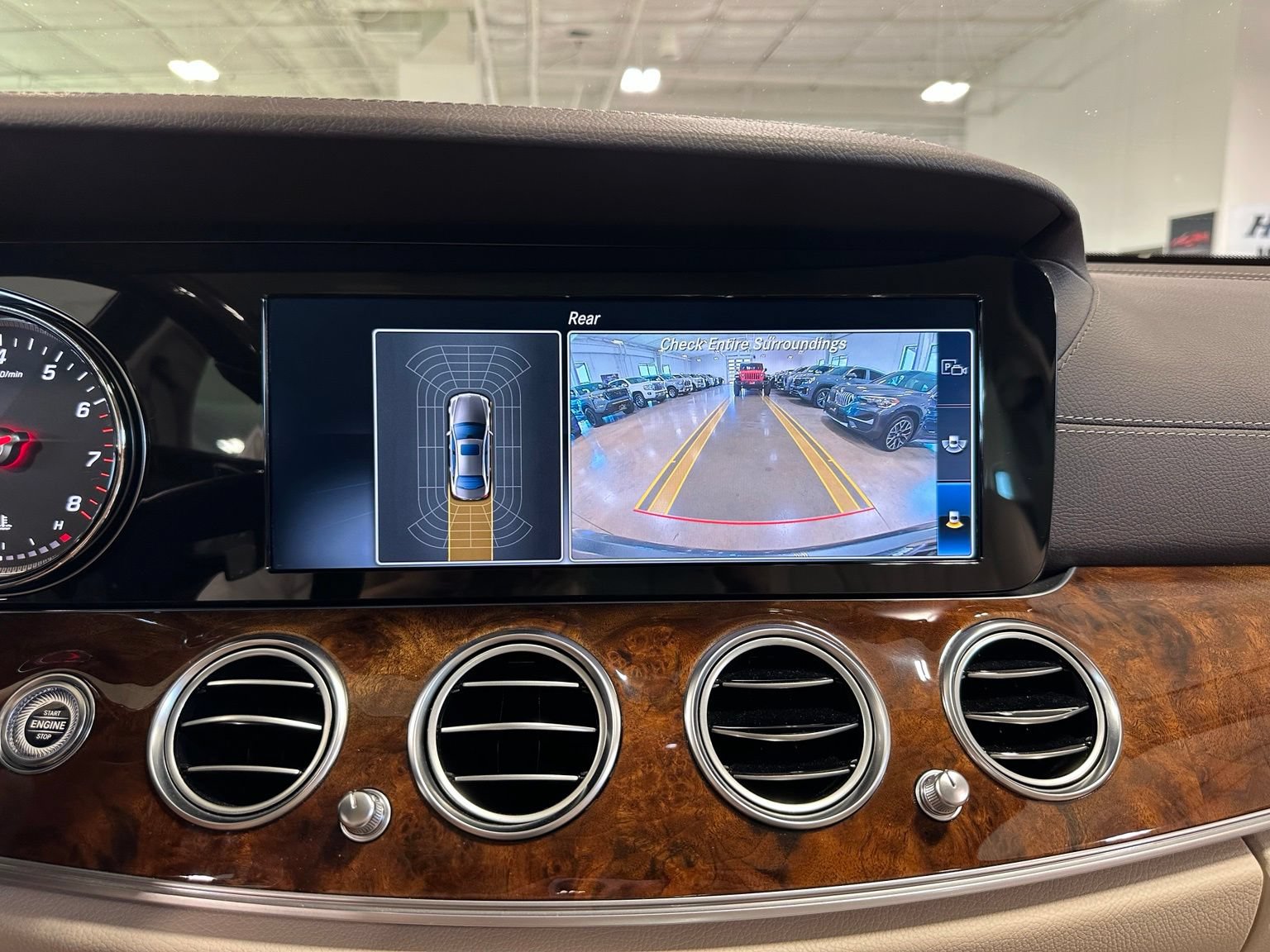 Used 2017 Mercedes-Benz E 300 image 29