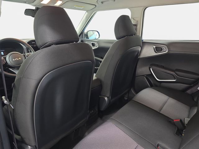 Used 2024 Kia Soul S image 12