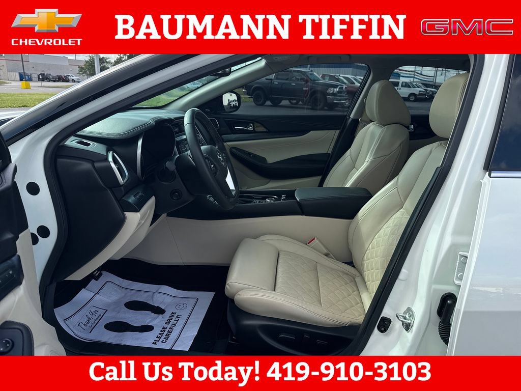 Used 2020 Nissan Maxima Platinum w/ Sport Mat Group FWD image 17