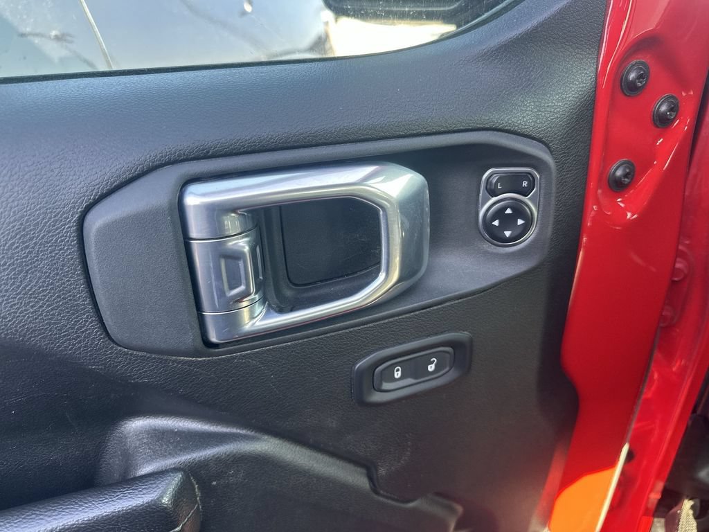 Used 2025 Jeep Gladiator Sport AWD/4WD image 24