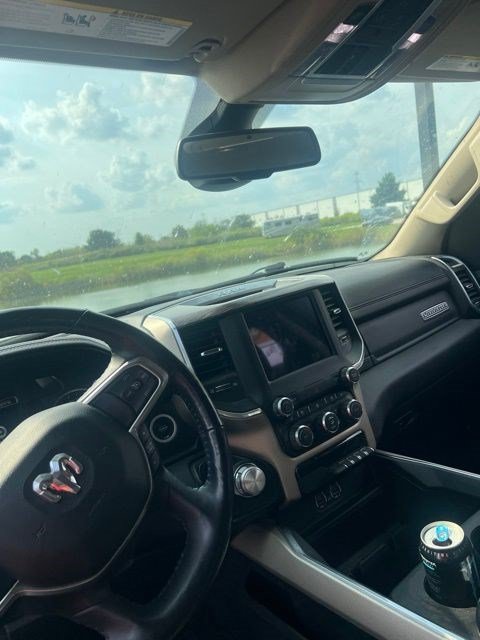 Used 2020 RAM 1500 Laramie AWD/4WD image 13