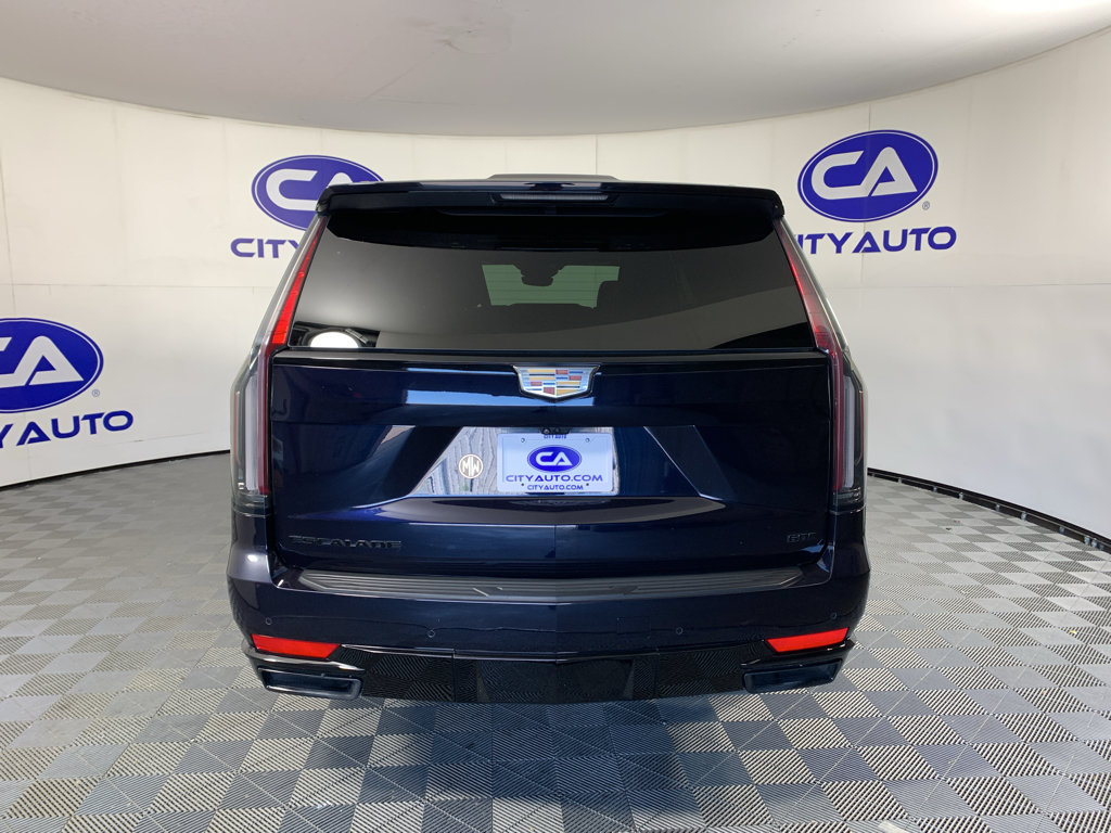Used 2023 Cadillac Escalade ESV Sport w/ LPO, ONYX Package AWD/4WD image 4