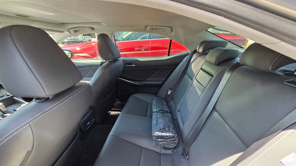 Used 2019 Lexus IS 300 RWD image 21