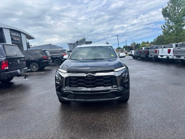Used 2025 Chevrolet Equinox ACTIV w/ Safety and Technology Package AWD/4WD image 3