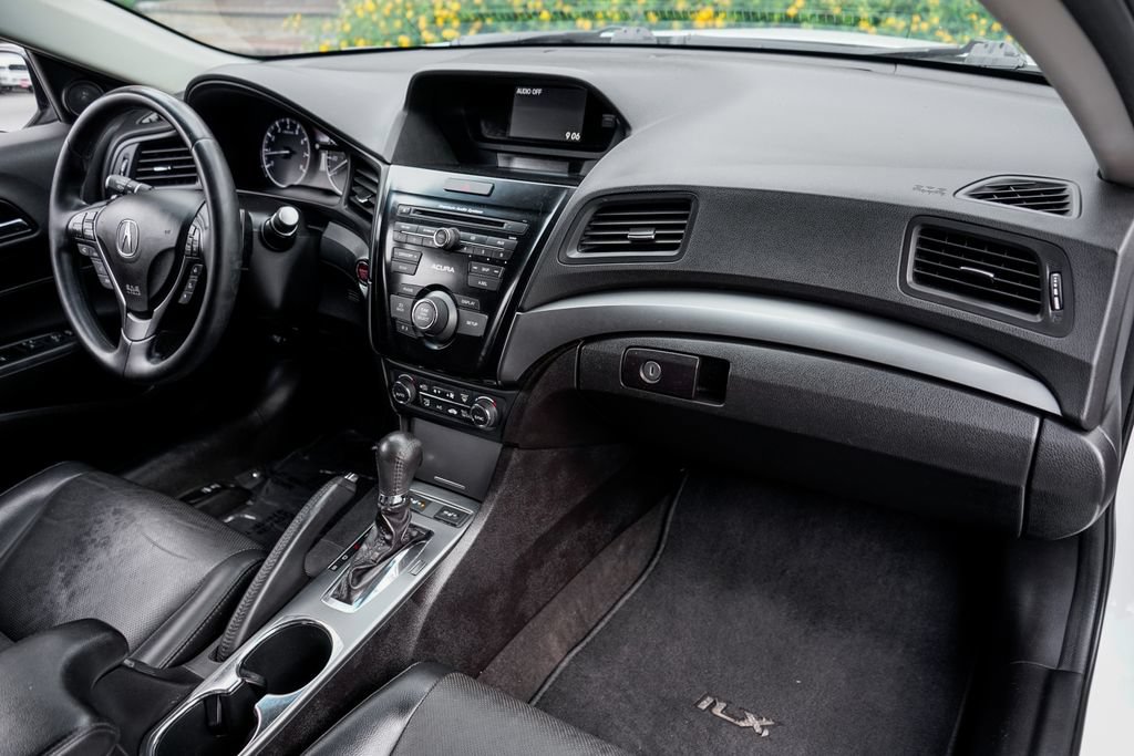 Used 2013 Acura ILX w/ Premium Package FWD image 35