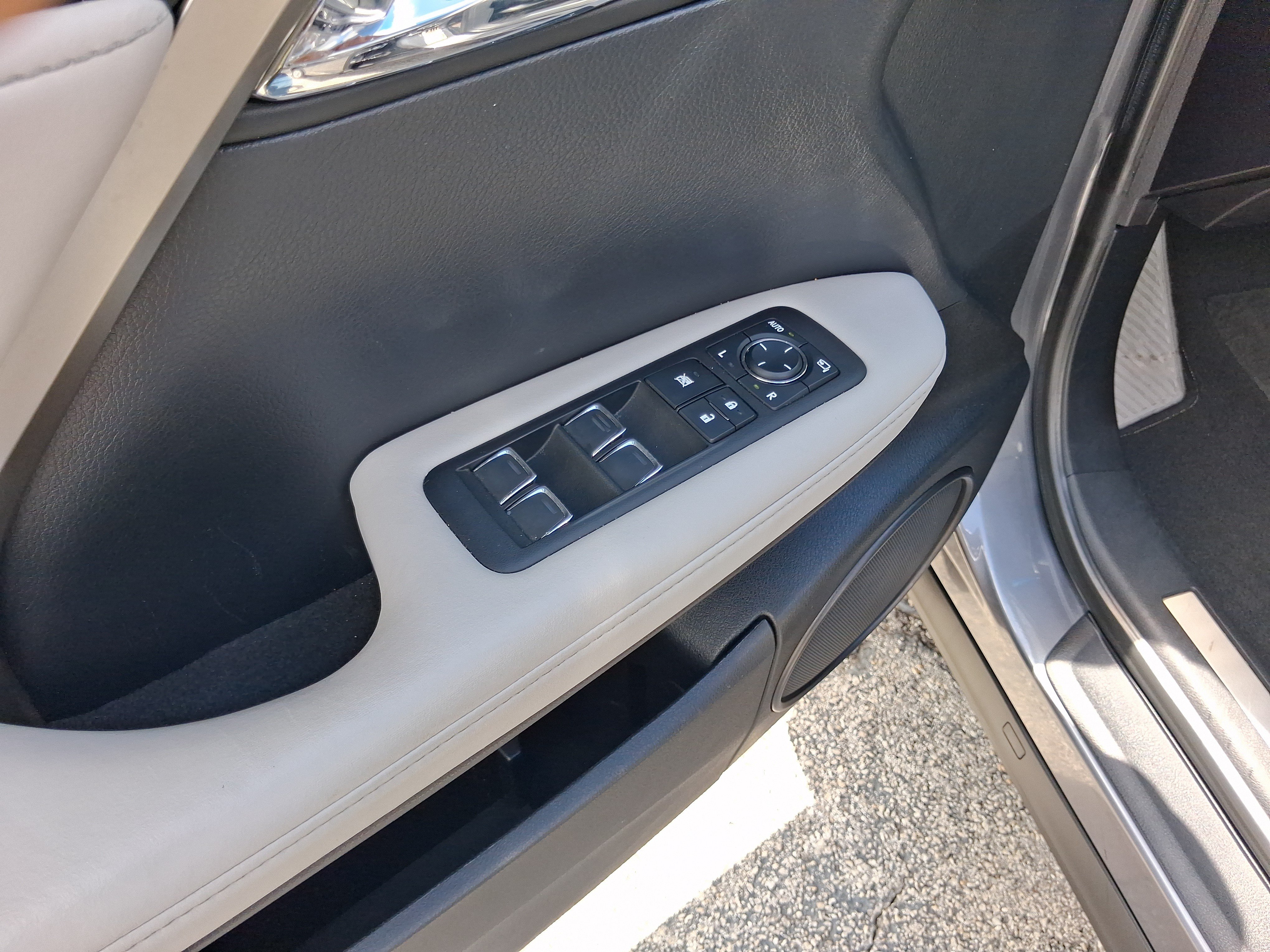 Used 2019 Lexus RX 350 FWD w/ Accessory Package image 12