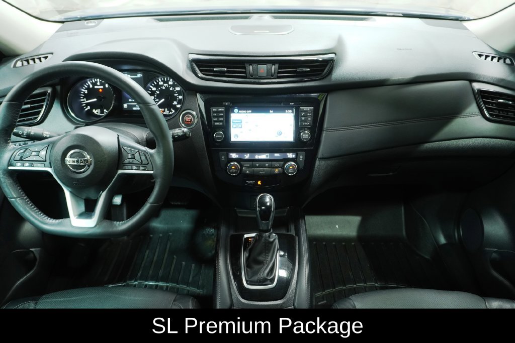 Used 2017 Nissan Rogue SL w/ SL Premium Package AWD/4WD image 4