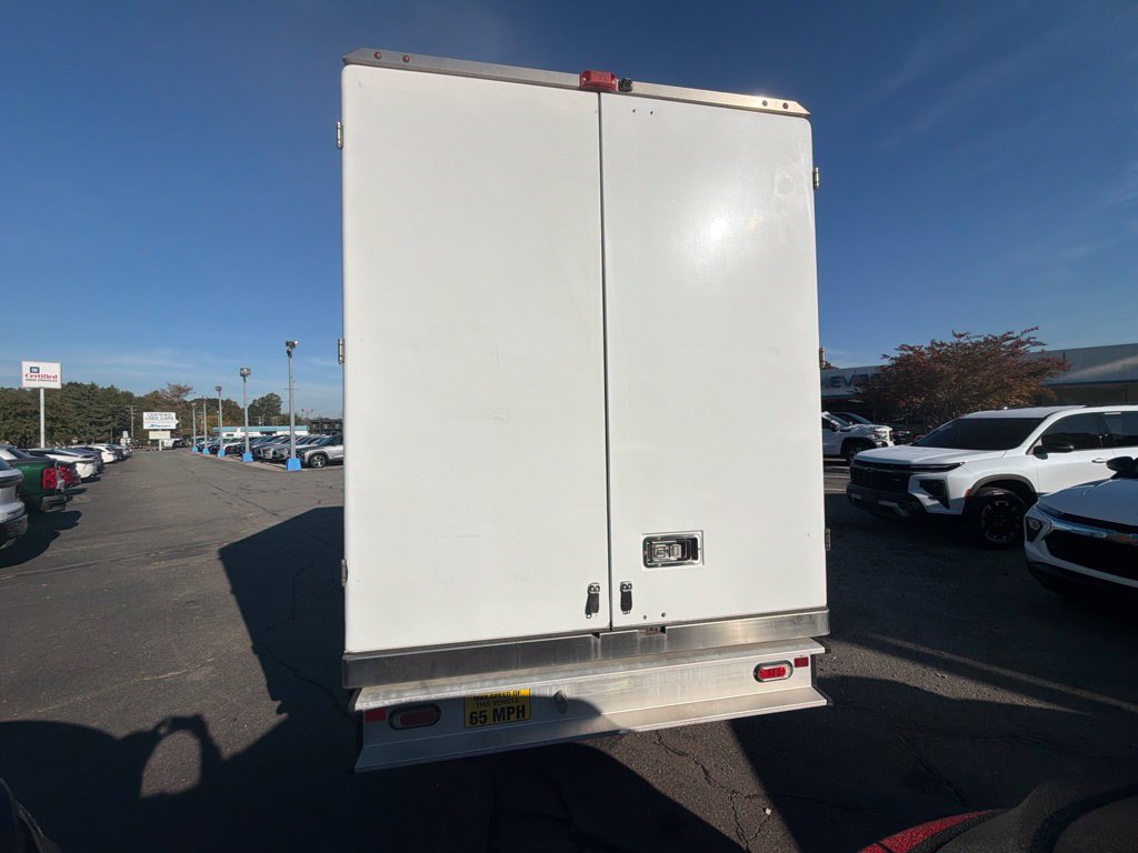 Used 2023 Ford E-350 and Econoline 350 Super Duty w/ Power Windows & Locks Group RWD image 4